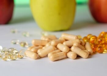 Excesso de suplementação pode prejudicar a saúde; saiba os riscos