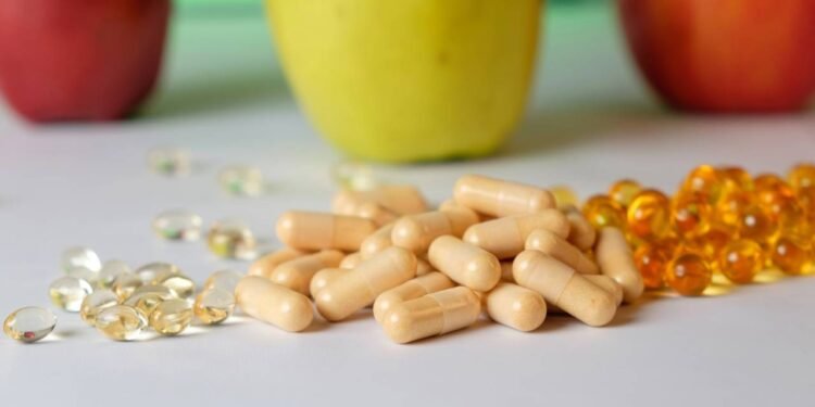 Excesso de suplementação pode prejudicar a saúde; saiba os riscos