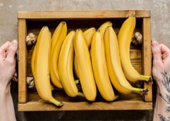 Por que as bananas amadurecem todas as outras frutas ao redor? Descubra!