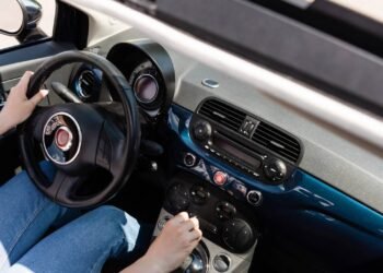 Saiba o motivo da primeira marcha do carro ser sempre a mais 'bruta' e barulhenta