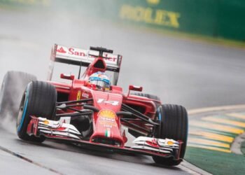 Por que o volante do carro de F1 não é redondo? Descubra o motivo!