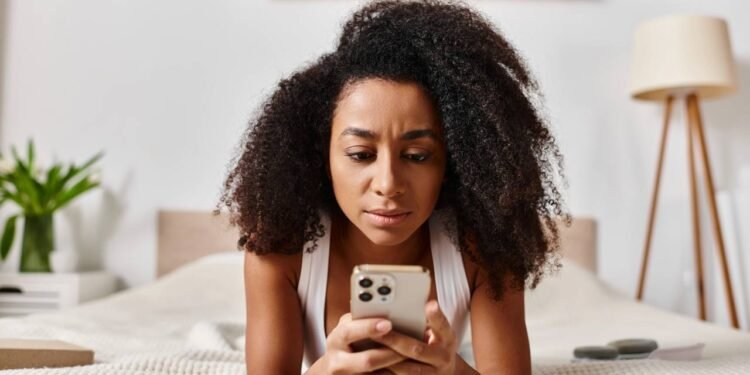 Sinais de que você está viciado em celular e não percebe