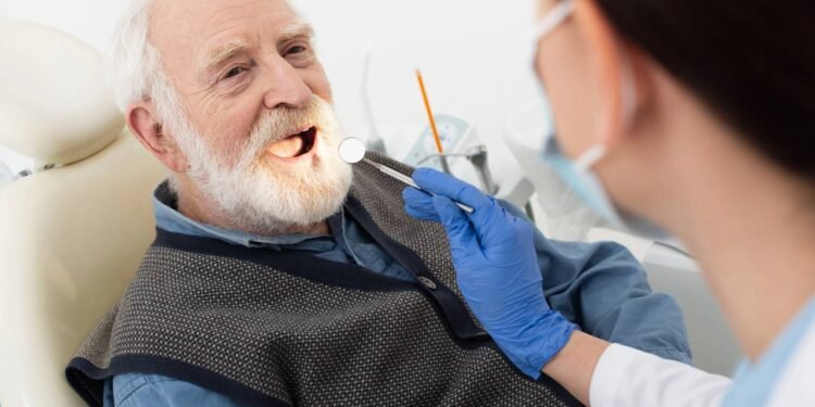 Idosos sem dentes têm pior saúde e maior risco de morte