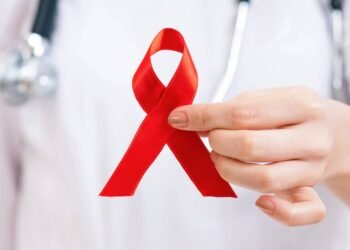 Brasil é parabenizado pela OMS por eliminar transmissão vertical do HIV