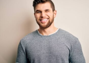 Piscar menos pode indicar maior esforço mental, apontam estudos