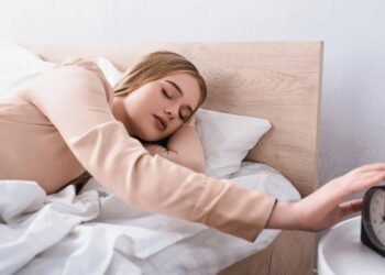 Odeia acordar cedo? Saiba o que está afetando sua rotina