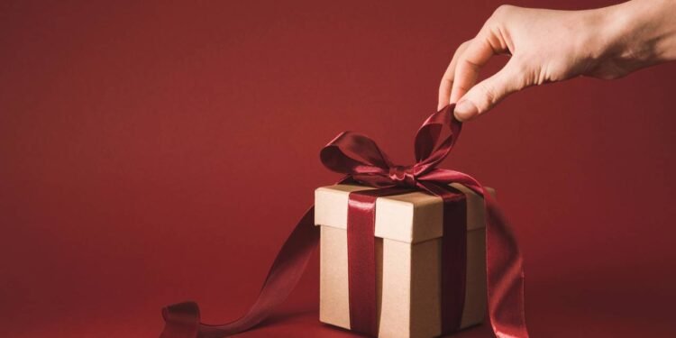 Natal econômico: saiba como presentear gastando pouco