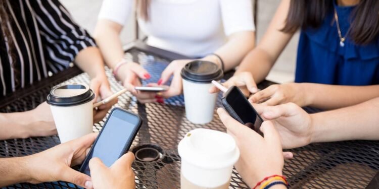 Como a geração Z gasta dinheiro? Banco expõe dados