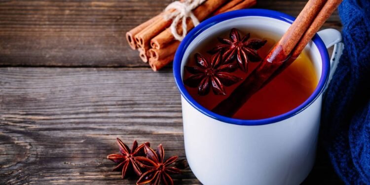 Saiba como o chá de canela pode ajudar a controlar a glicose