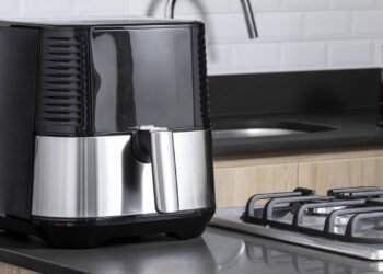 Air fryer X forno elétrico: saiba qual consome menos energia