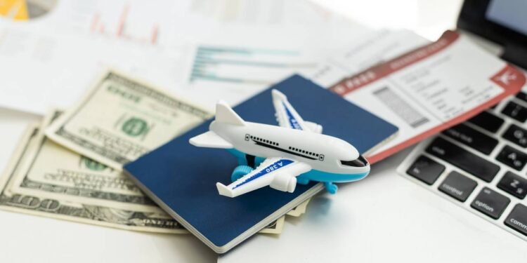 Passagens aéreas de última hora: como viajar no Ano Novo gastando pouco