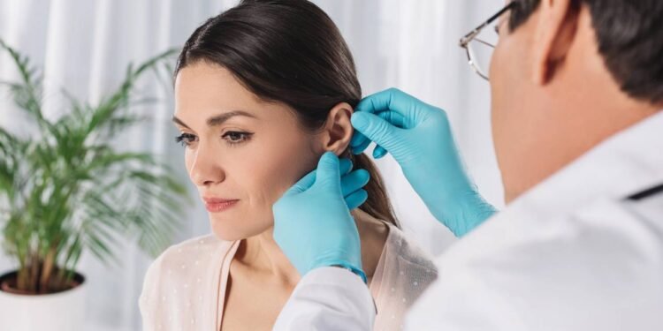 Coceira no ouvido? Descubra as principais causas