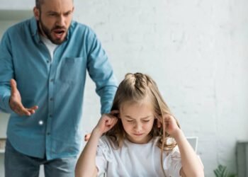 Pais à beira do surto: como lidar e controlar a raiva quando você é mãe ou pai
