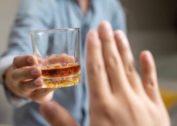 Médico explica como o intestino reage a um mês sem álcool