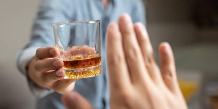 Médico explica como o intestino reage a um mês sem álcool