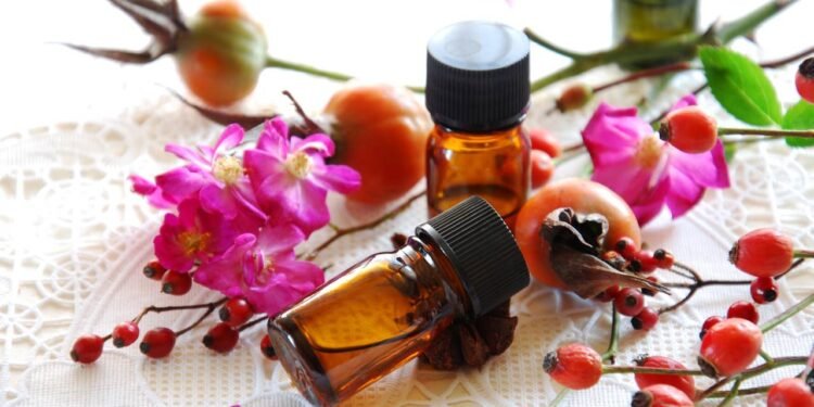 Do cabelo à unha: saiba os benefícios do óleo de rosa mosqueta