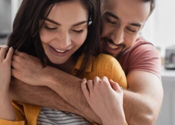 O que diz a ciência sobre a ocitocina, o 'hormônio do amor'