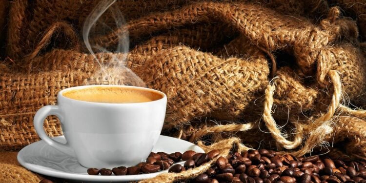 Qual a quantidade ideal de café? Nutri explica como evitar mau humor