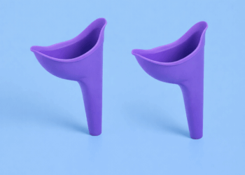 Coletor urinário no Carnaval: truque para mulheres evitarem banheiros públicos