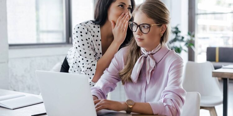 Fofoca: quando o hábito começa a prejudicar as relações