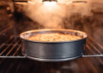 Bolo fofinho: use bicarbonato de sódio na massa e transforme a receita