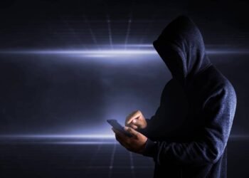 Seu celular está sendo espionado? Saiba como descobrir