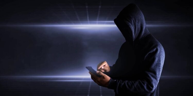 Seu celular está sendo espionado? Saiba como descobrir