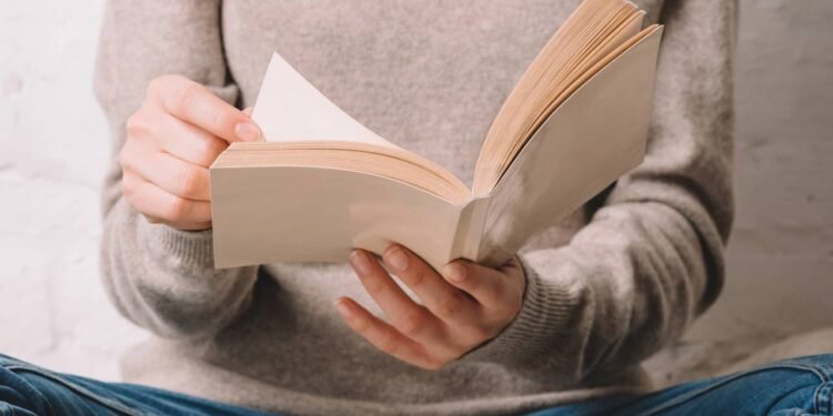 Leitura em crise: saiba como as telas impactam o hábito de ler