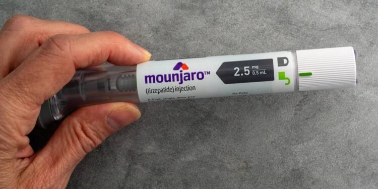 É verdade que canetas emagrecedoras podem causar cegueira? Descubra