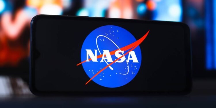 Os 5 melhores apps para observar a lua e as estrelas; veja