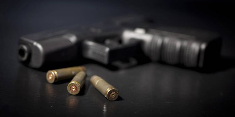 Legítima defesa ou excesso? Entenda o que a lei diz sobre reagir