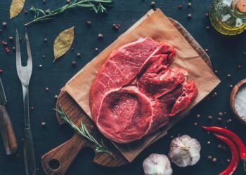 Os benefícios de reduzir o consumo de carne apenas uma vez por semana