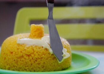 Cuscuz ou pão francês? Nutricionista aponta o mais saudável