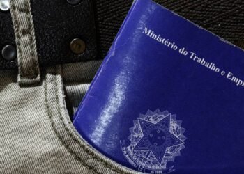 Ponto facultativo: sou obrigado a trabalhar? Veja seus direitos