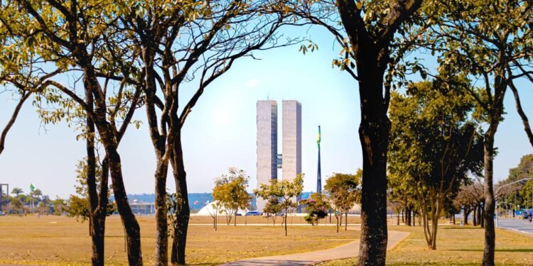 Semana Santa 2026 no DF: o que abre e fecha na Sexta-feira Santa