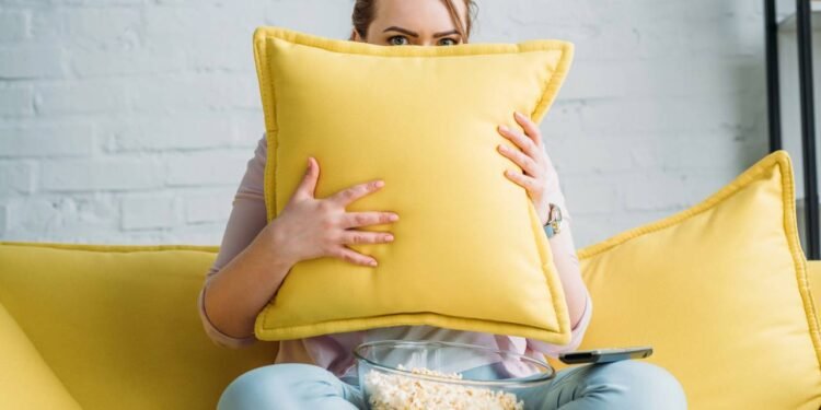 Almofadas amareladas? Misture esses produtos e elimine o encardido