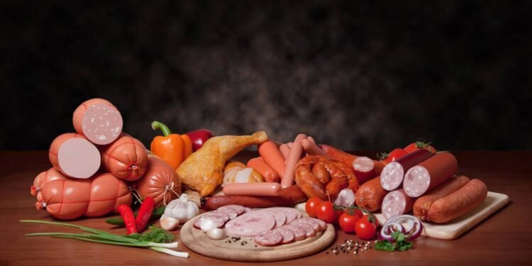 Comidas processadas piores que cigarro? Estudo aponta semelhanças