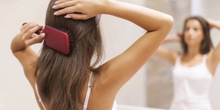 Vinagre no cabelo? Aprenda truque para deixar cabelo brilhoso