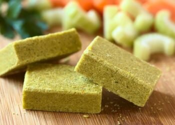 Bomba de sódio: saiba por que evitar temperos prontos e como substitui-los