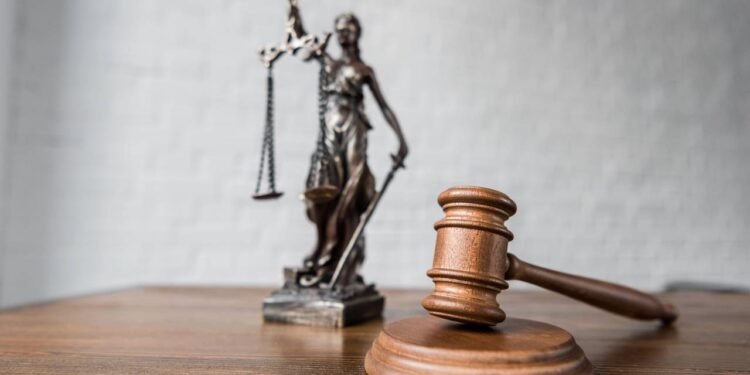 Carreira de juiz: qual o salário inicial e os benefícios