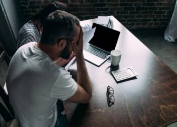 Desenrola 2.0: como usar o FGTS para quitar dívidas e limpar o nome