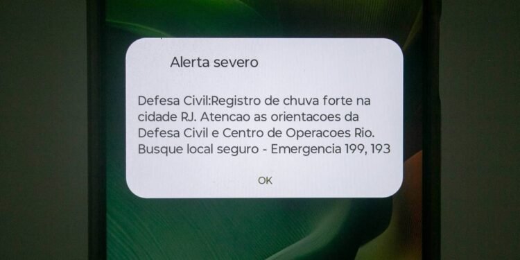 Defesa Civil do DF: como receber os alertas de risco pelo celular