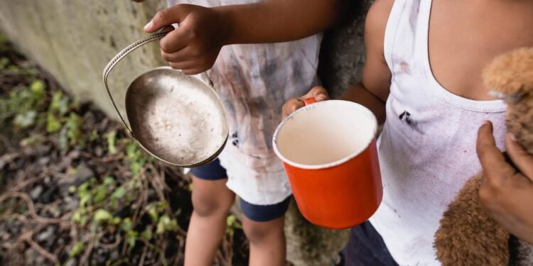 O impacto da fome no PIB global: quanto o mundo perde com a crise