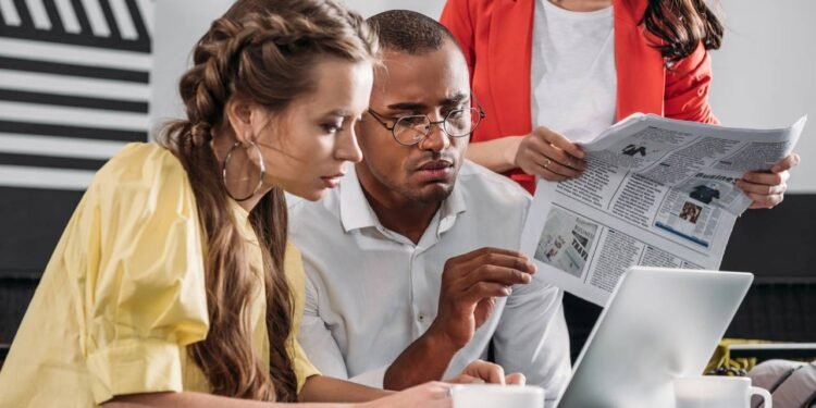 Como não cair em fake news: 5 dicas inspiradas na checagem da BBC