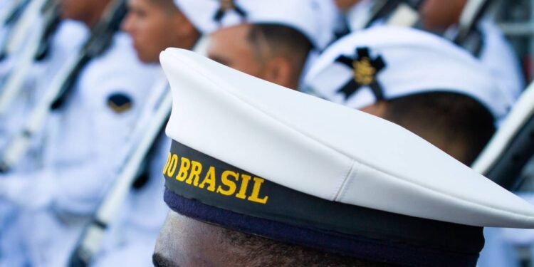Colégio Naval e Escola Naval: saiba a diferença e como ingressar