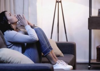 Rezar faz bem para a saúde? O que a ciência diz sobre os efeitos da fé