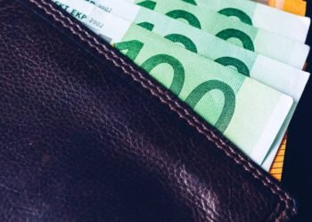 5º dia útil de abril de 2026: Quando o salário de abril deve cair na conta?