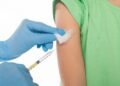 Vacina contra o HPV: o que é, quem pode tomar e como protege do câncer