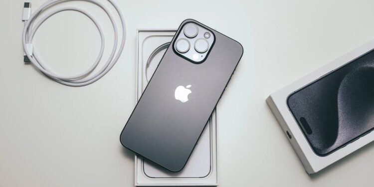 Vale a pena comprar um iPhone 15 em 2026? Confira análise