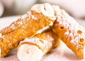 Da Sicília para sua mesa: aprenda a fazer o verdadeiro cannoli italiano